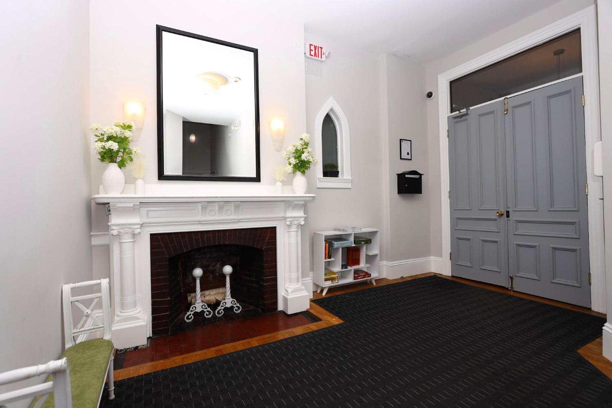 Cozy Studio On Newbury Street, #1 Boston Exteriör bild